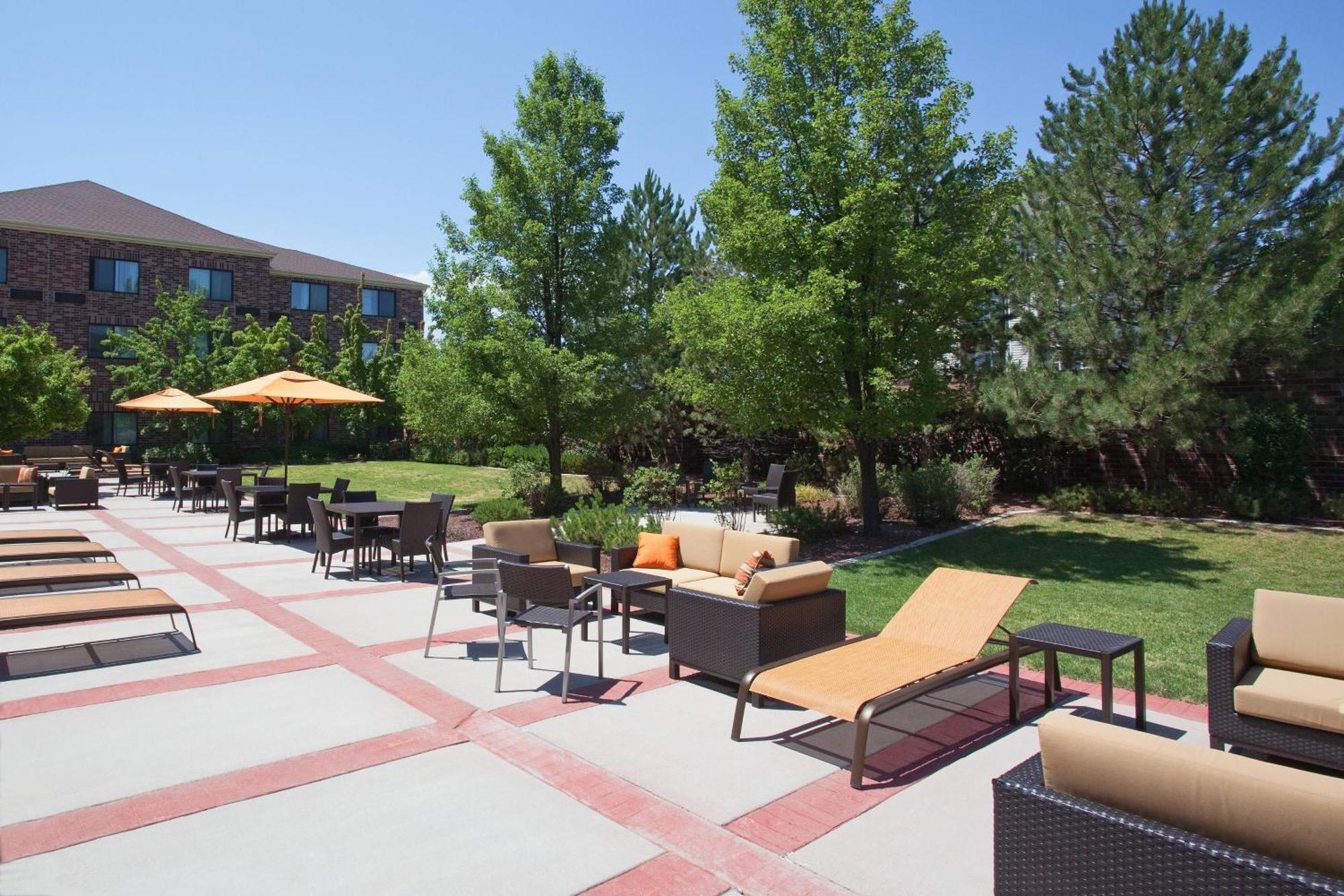Courtyard Salt Lake City Airport Exterior photo